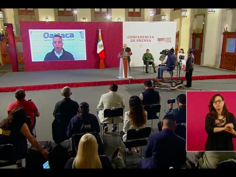 Federación atiende a damnificados en Oaxaca por huracán Agatha.