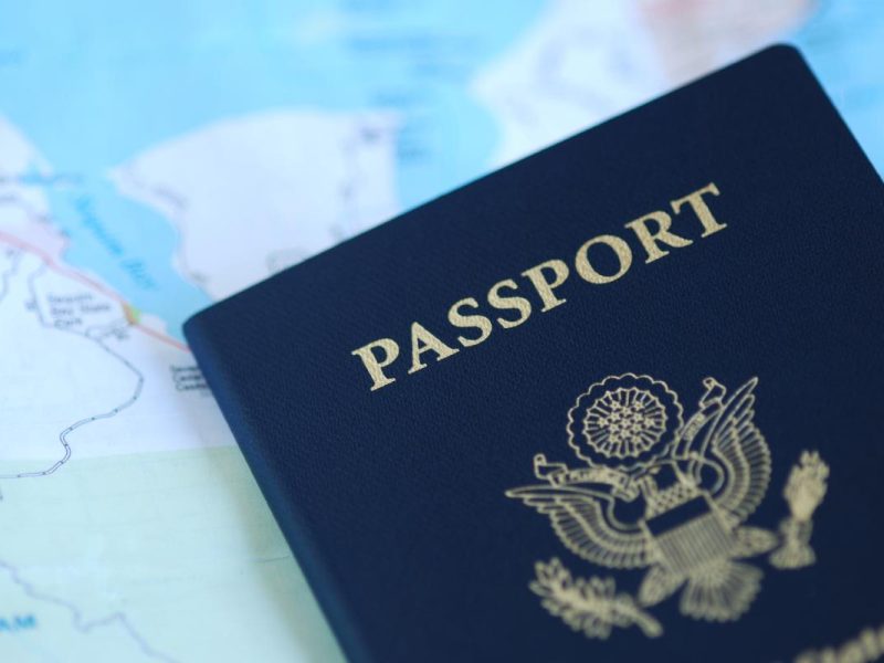 Para renovar tu pasaporte americano, el documento que expiró no debe estar dañado
