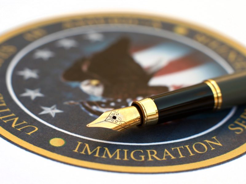 Los latinos le tienen miedo a la deportación