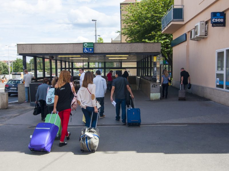 Piden apoyo federal para procesar migrantes