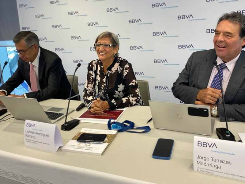 Presentación del Anuario de Migración y Remesas 2022 de BBVA Research.