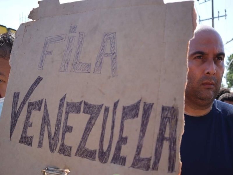 Los venezolanos que viven en Estados Unidos podrán reinscribirse al TPS.