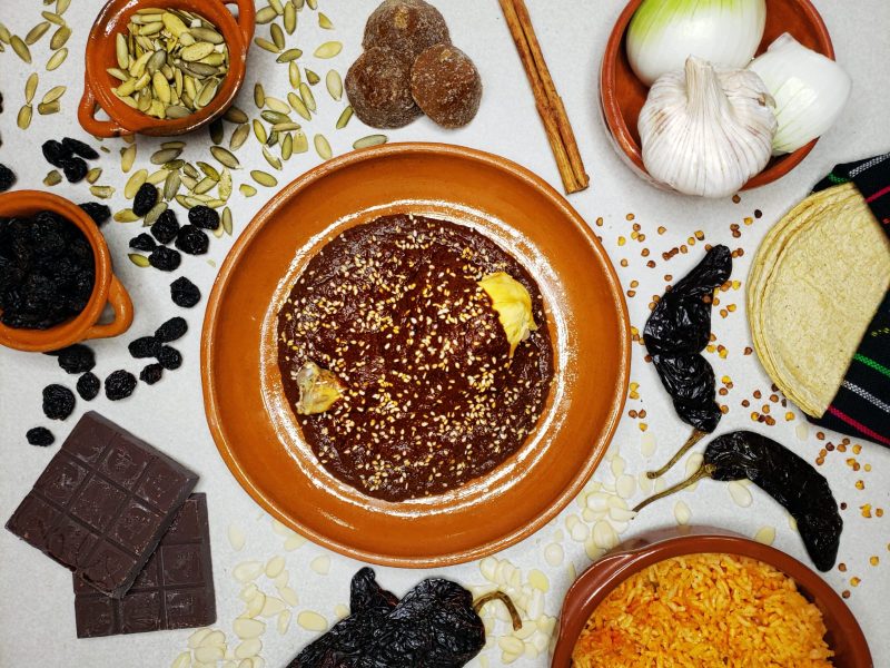 9 recetas de moles para el 15 de septiembre.