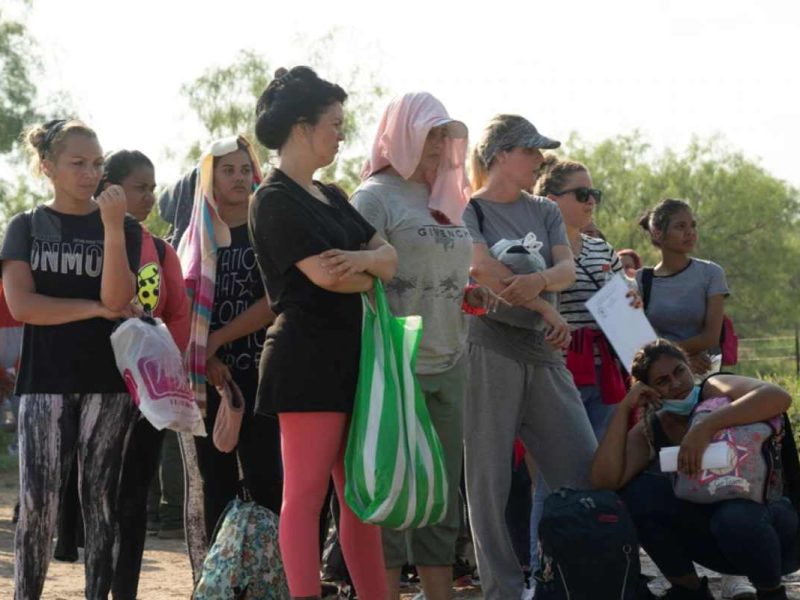 Además del límite anual de refugio en Estados Unidos, hay un tope de refugiados que se admiten por región