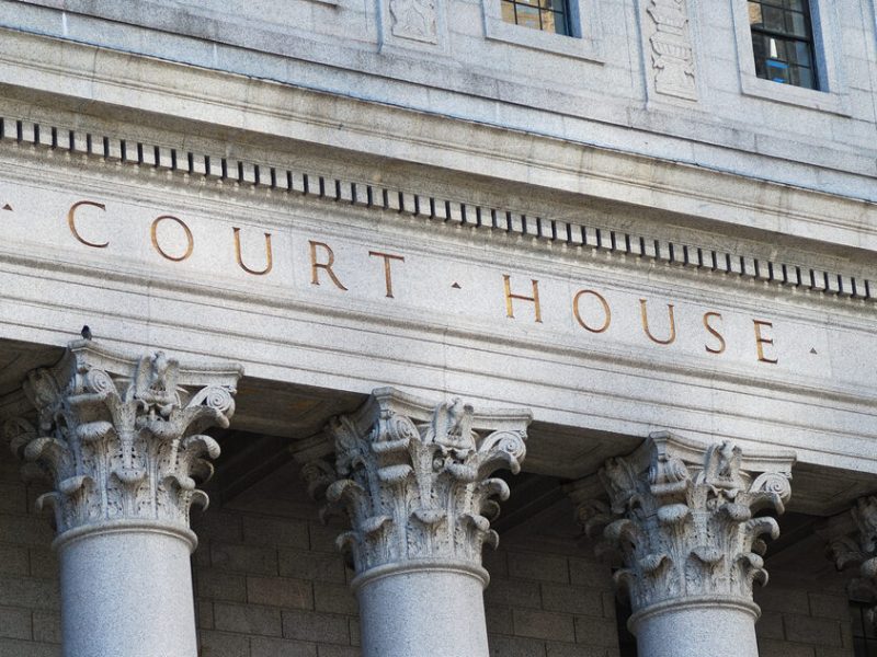 Nuevo Mexico permita a abogados litigar a pesar de su estatus migratorio.