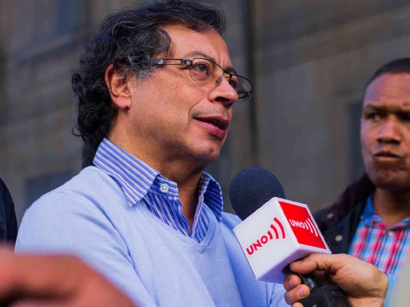 Gustavo Petro comentó que los retornos de los migrantes deben ser dignos y en vuelos civiles