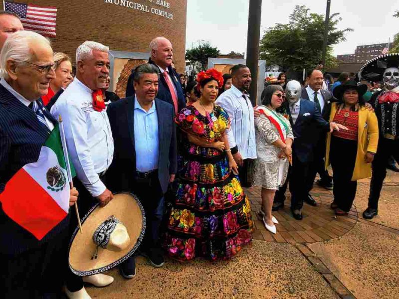 Rinden a homenaja a fundador del desfile de Independencia de México en Passaic, Nueva Jersey.