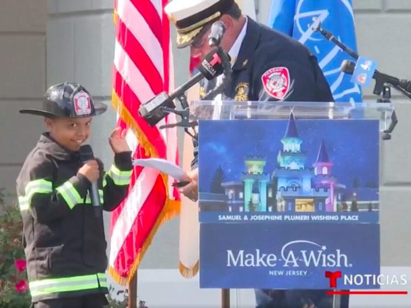 Make a Wish y el Departamento de Bomberos cumplieron el sueño de Antonio.