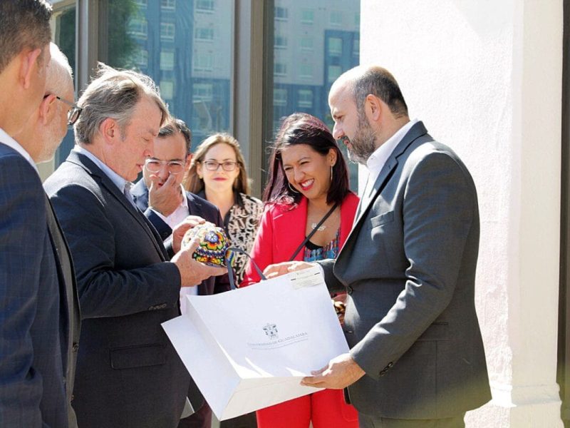 Los rectores de la UDG y de la ASU firmaron un acuerdo de colaboración académica.