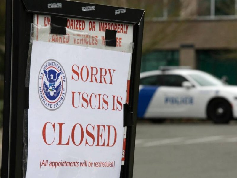 El perdón por ingreso irregular tiene un costo de 630 dólares