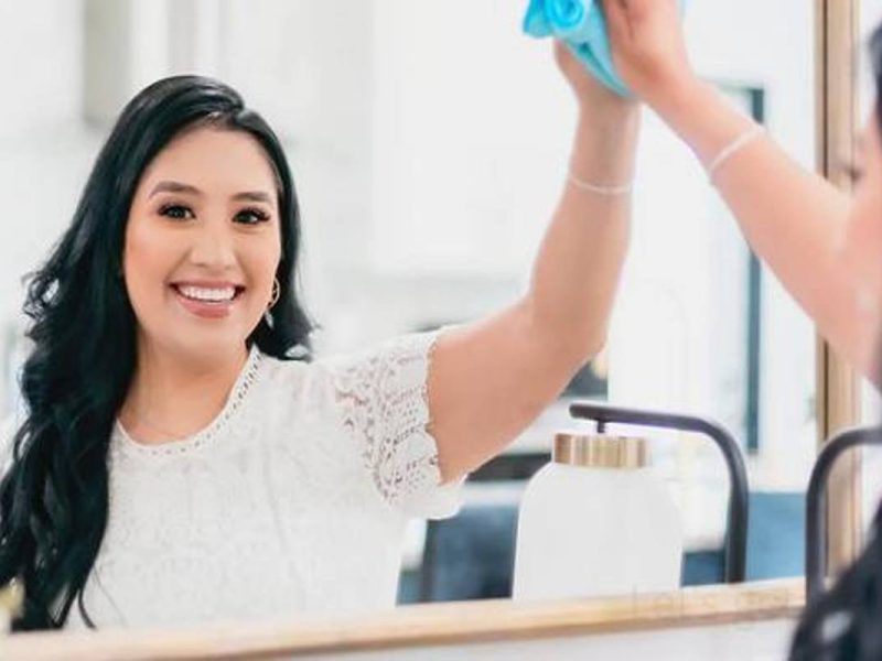 La mexicana Vanesa Amaro es "la reina de la limpieza".