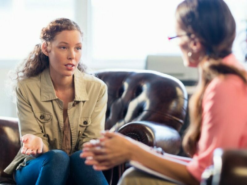 Cada vez más albergues en Estados Unidos buscan ayudar a los migrantes que llegan con traumas.