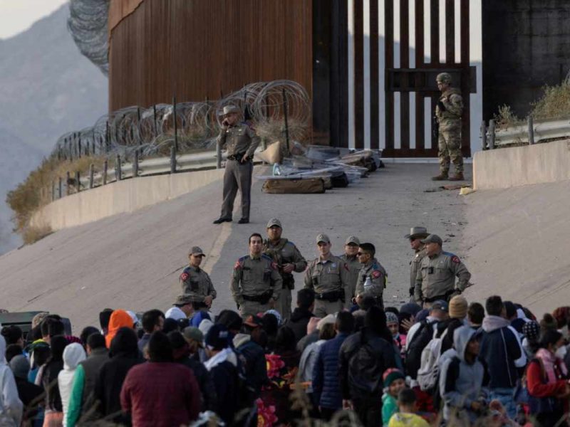 El paso más importante para obtener el parole humanitario es tener un patrocinador en EE.UU.