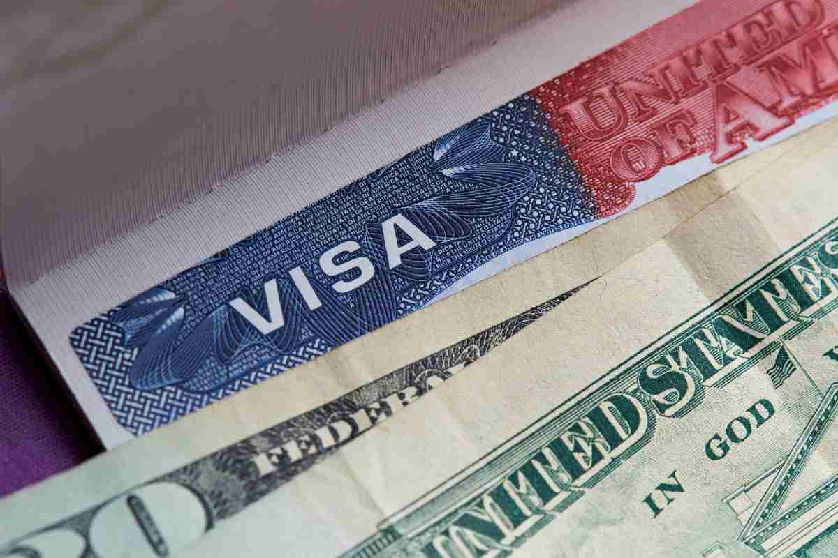 Si tengo visa de trabajo puedo llevar a mi familia a Estados Unidos