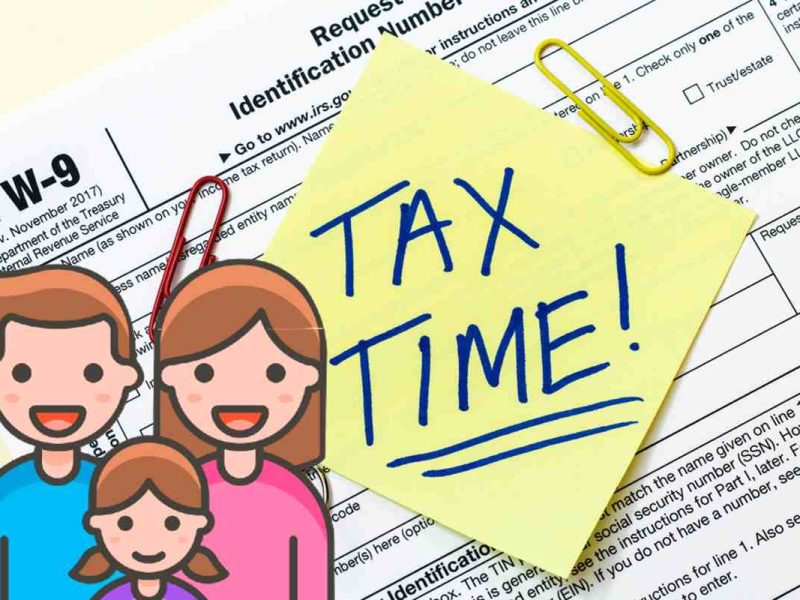 Taxes 2023, ¿Cómo reclamar a tu hijo o padre como dependiente?