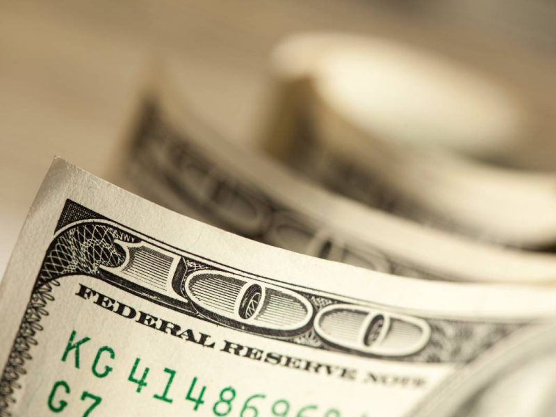 Recuerda que el precio del dólar puede cambiar durante el transcurso del día.