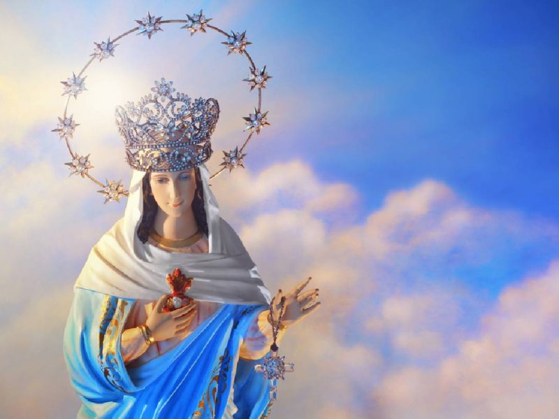 Regina Coeli se reza para consagrar nuestro día a Dios y a la Virgen María.
