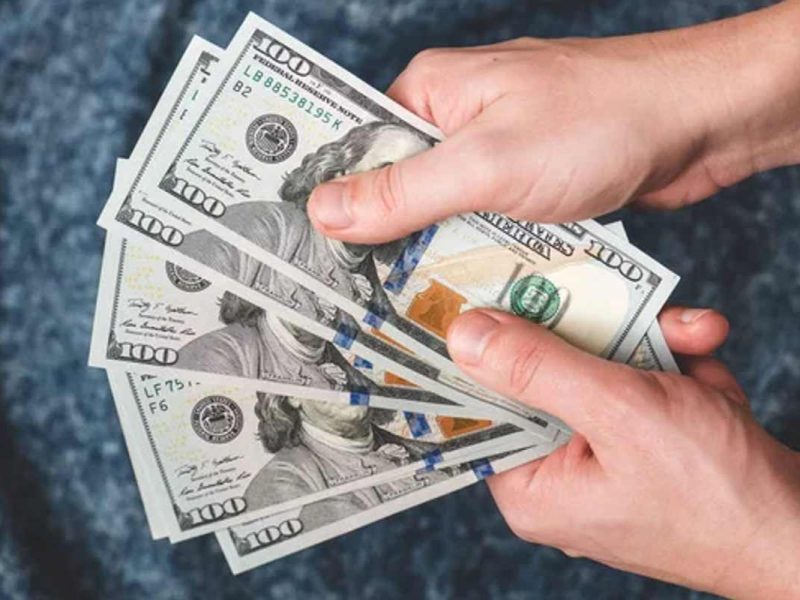 Iván Escalante presentó el Top 3 de mejores remesadoras para mandar dinero a México en 2026 | Foto: Depositphotos