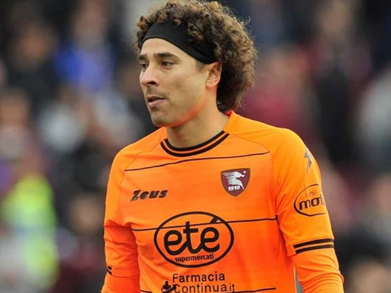 Guillermo Ochoa Foto:imagen de archivo de depositphotos