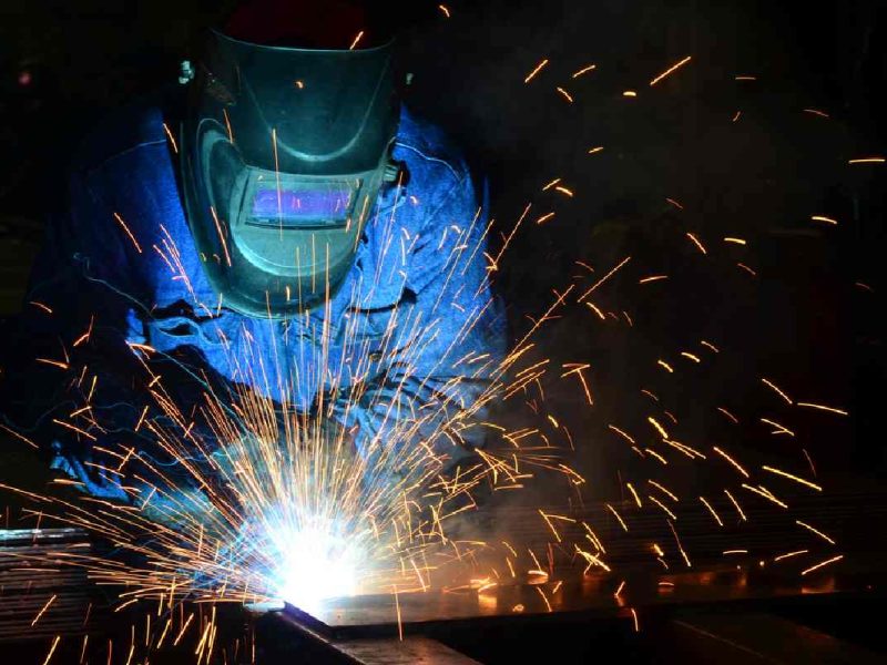 Esta empresa en Canadá ofrece trabajo a herreros, ensambladores, armadores y soldadores.