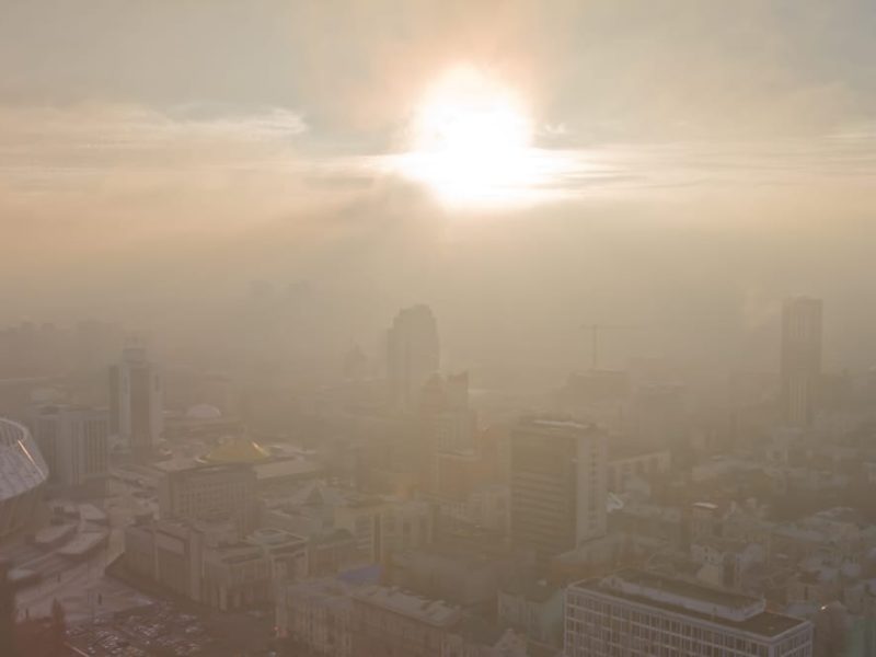 Por incendio forestal en Canadá, Estados Unidos emite alerta tras mala calidad del aire