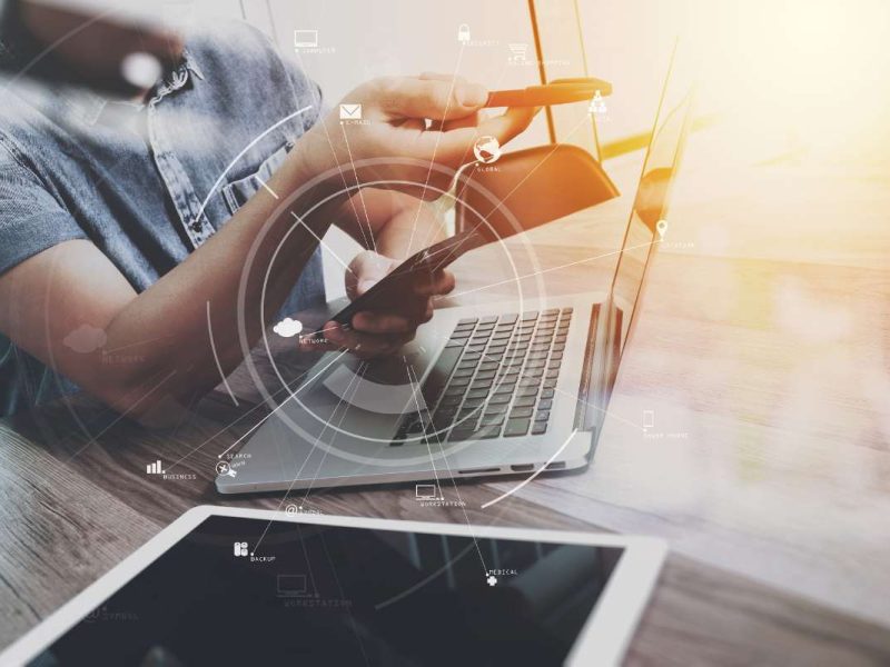 Programas de internet y celular a bajo costo en los EE. UU.