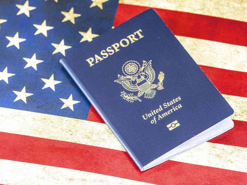 Uno de los documentos primarios puede ser el pasaporte expedido por los Estados Unidos