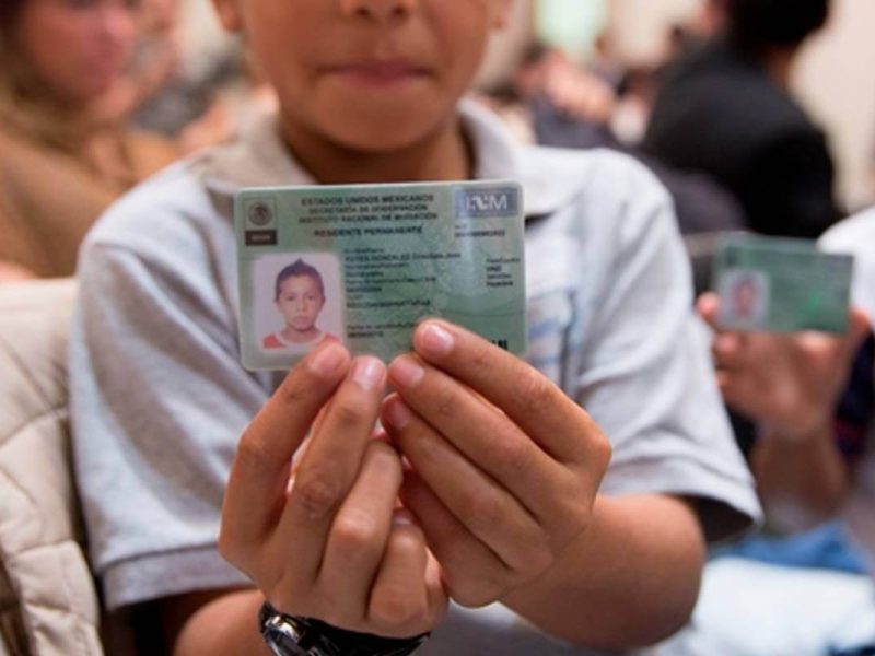 La tarjeta por razones humanitarias permite a las personas trabajar por un año en México