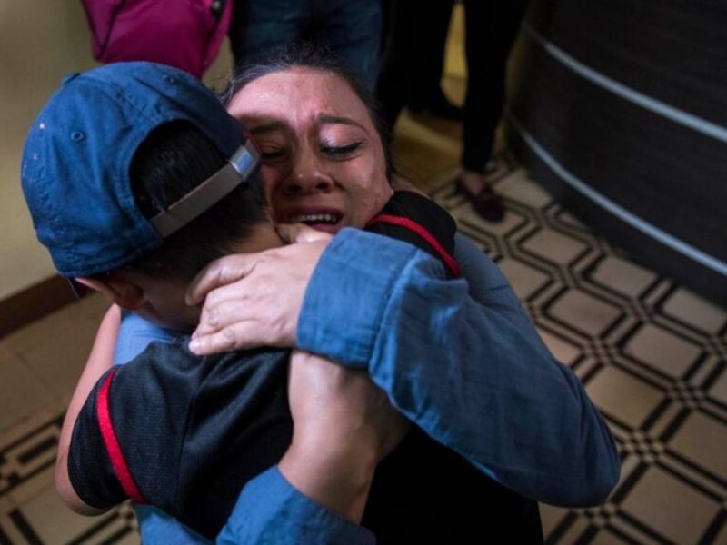 A partir del 11 de agosto de 2023, el parole de reunificación familiar para CUba y Haití se realizará en línea