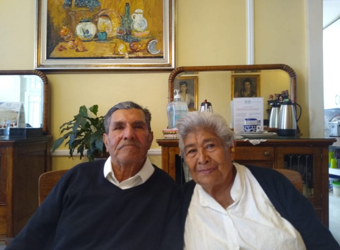 Leti, la hija de Isidra y Luis se emocionó mucho cuando se enteró de la noticia | Foto: Conexión Migrante