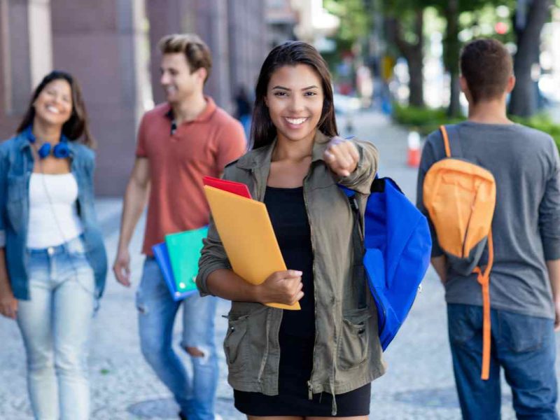 Texas, California y Oregón son algunos de los estados con becas para indocumentados