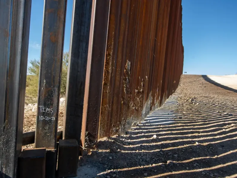Aun no se sabe cuántos elementos de la Guardia Nacional llegarán a la frontera de Arizona. Foto: AFP / Voz de América
