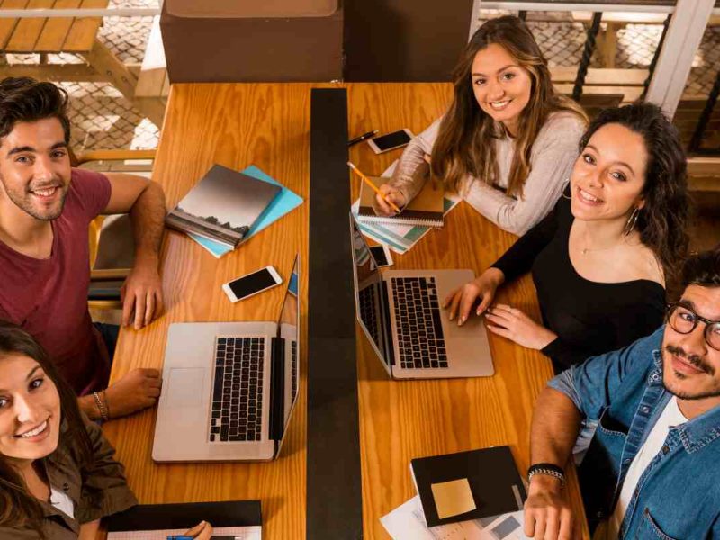 Aplica a la beca nacional para obtener la matrícula estatal en tu estado de origen