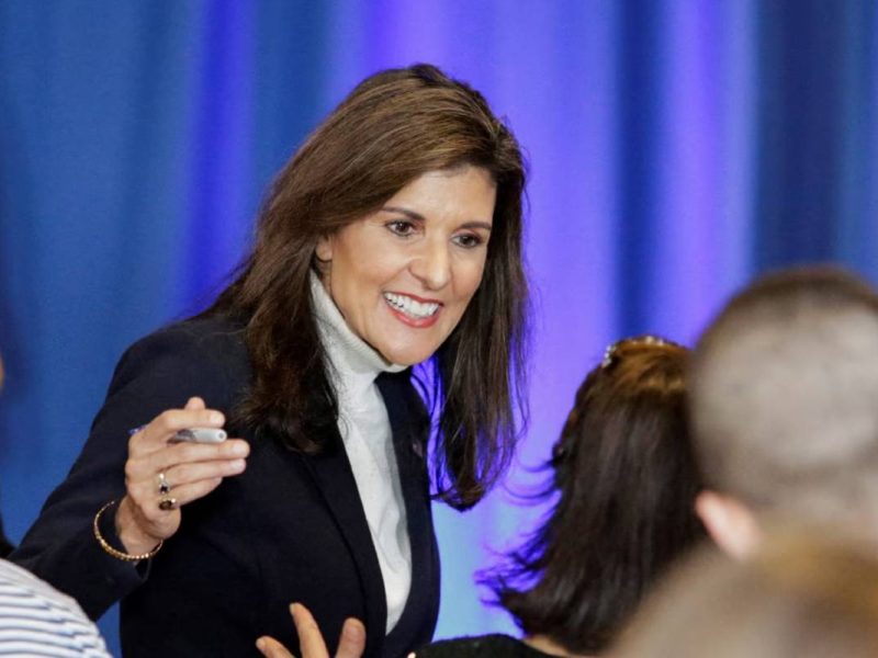So bien Nikki Haley se retira, no planea apoyar a Donald Trump.