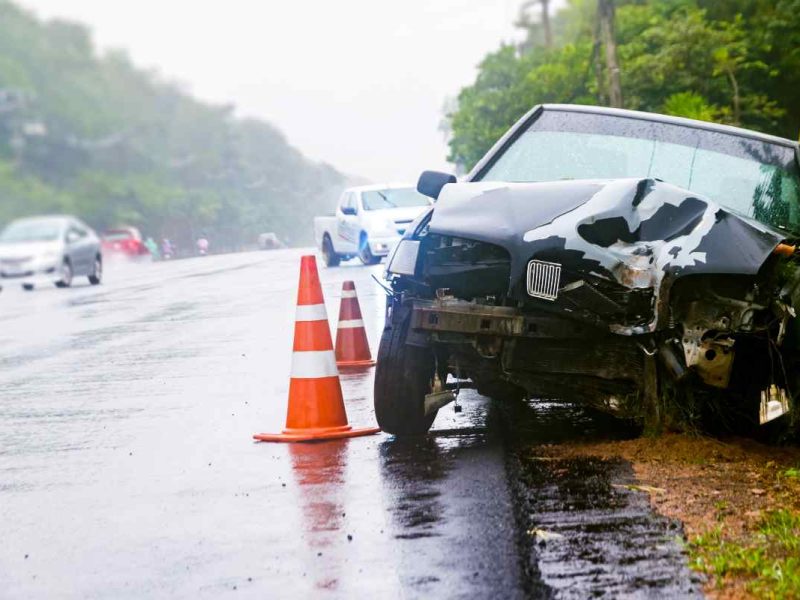 Tornados y tormentas en Estados Unidos provocaron accidentes en carretera