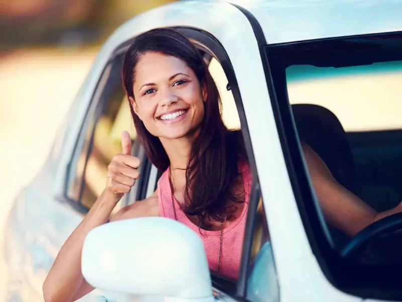 Legisladores impulsan un proyecto para dar licencia de conducir a indocumentados en Colorado (a quienes recién llegan)