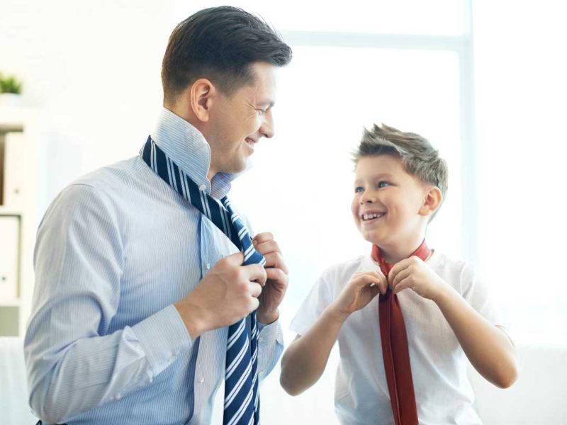 Con estas frases para el día del padre podrás dejar un mensaje emotivo o divertido