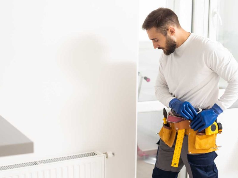 ¡Hay empleos para migrantes en San Luis Potosí" Labora como ayudante de limpieza o auxiliar de una tienda de autoservicio