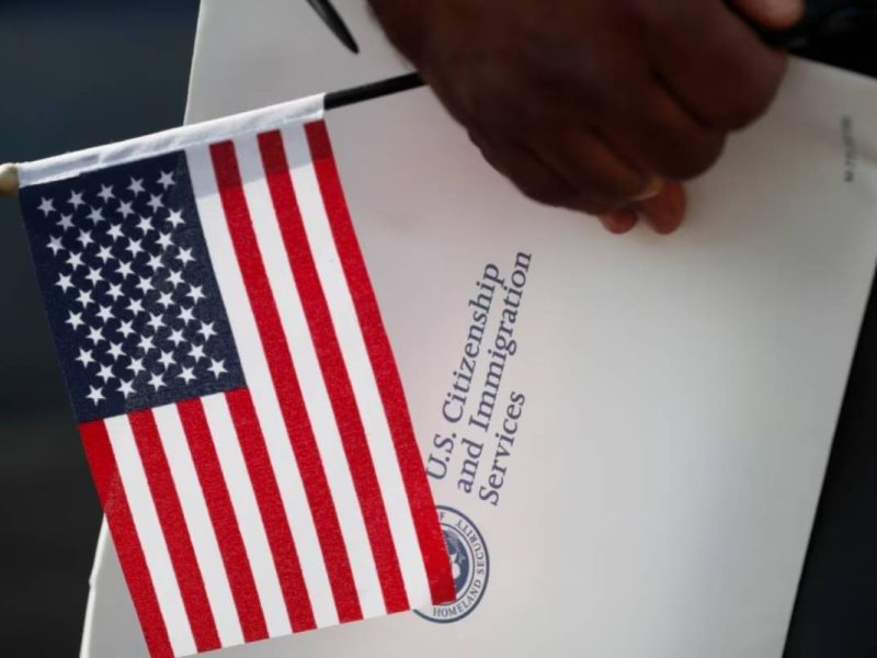 regularizar a conyugues de ciudadanos