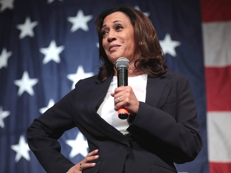Harris lidera sobre Trump