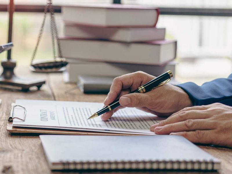 Aquí tienes un borrador de la nota que cumple con tus requisitos: Semana de Asesorías Legales Externas PALE