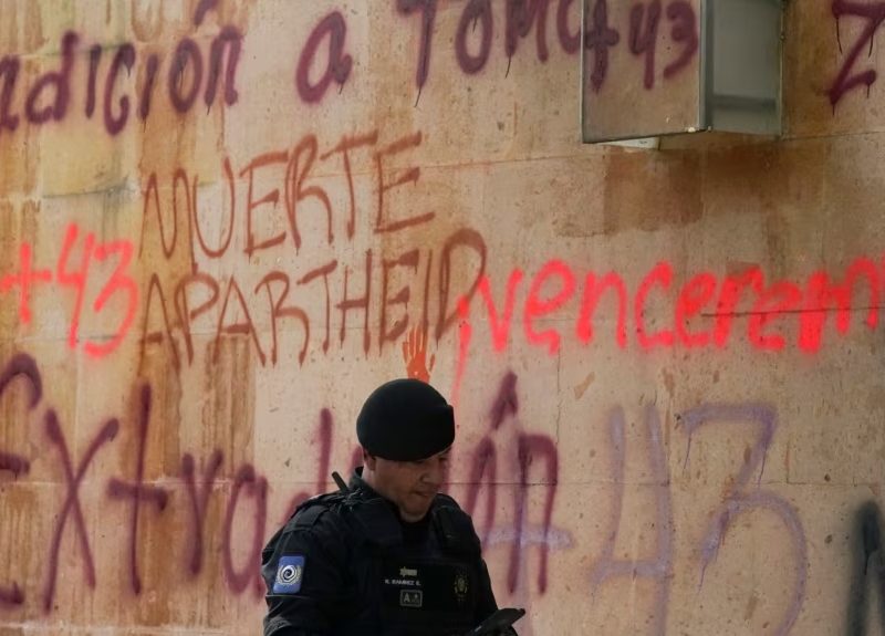 padres de los 43 de Ayotzinapa