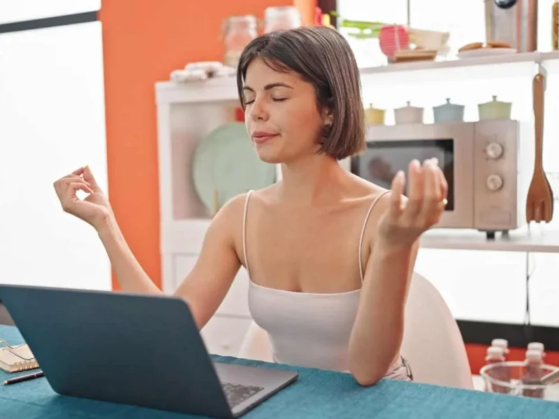 Conoce estas organizaciones que dan ayuda psicológica gratis en español | Foto: imagen archivo de depositphotos