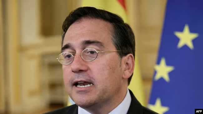 Edmundo González Urrutia llega a España: denuncia presiones y amenazas ...