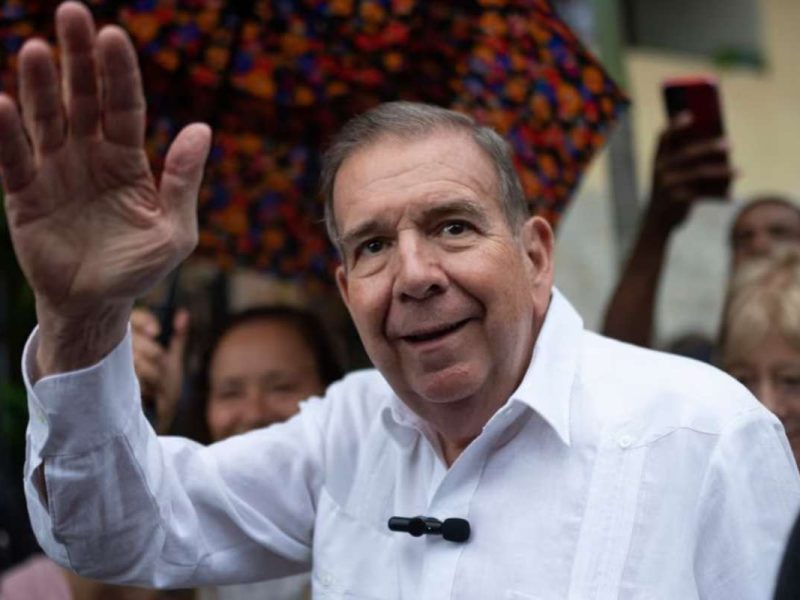 Edmundo González Urrutia llegó ayer a España fue recibido por autoridades de gobierno