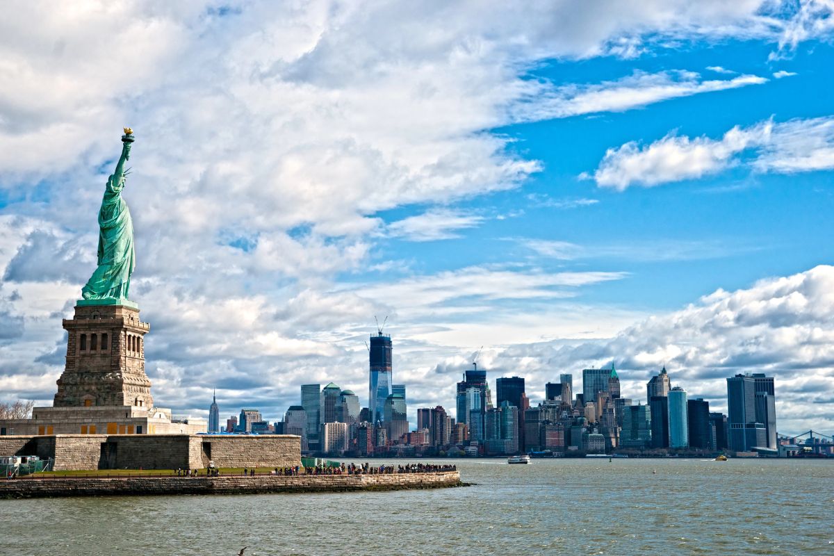 El reporte del clima en Nueva York hoy 13 de septiembre señala que el índice UV estará en un nivel alto por lo que se recomienda precaución.