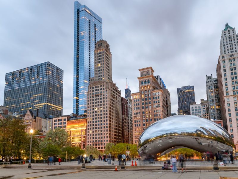 El clima en Chicago hoy 15 de noviembre tendrá nubes matinales y cielos despejados por la tarde.