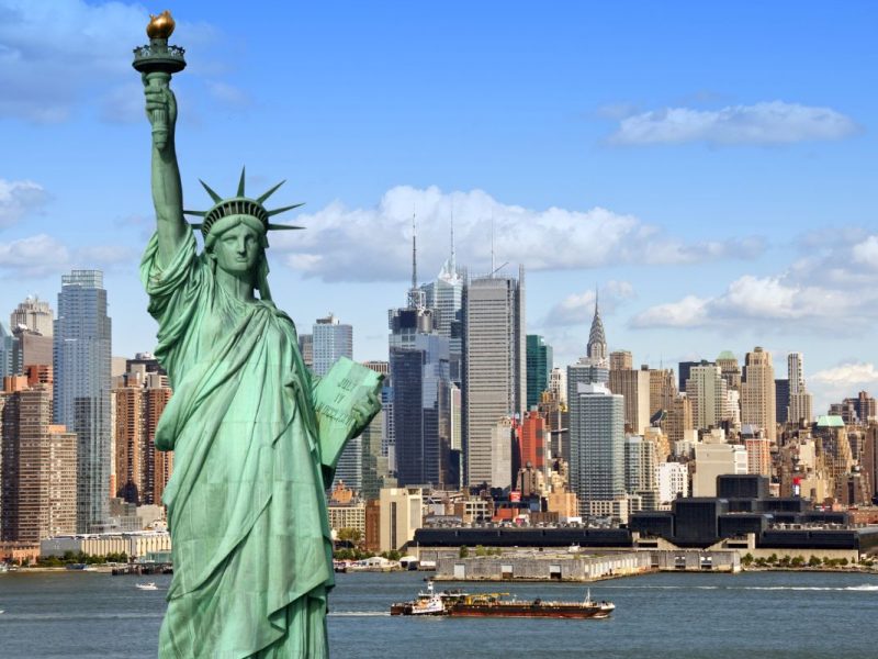 El clima en Nueva York hoy 1 de enero ofrece un día mayormente nublado