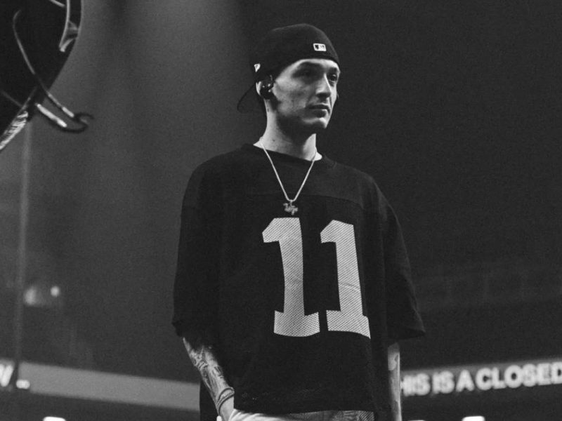 peso pluma dona dinero a florida