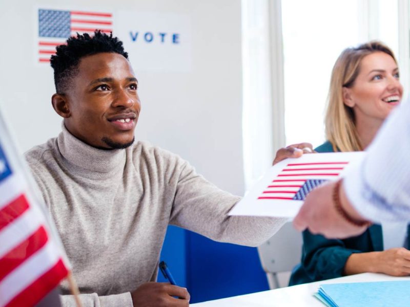 Estados clave como Georgia suelen abrir sus centros de votación desde las 7 am en las elecciones presidenciales en EE. UU. 2024